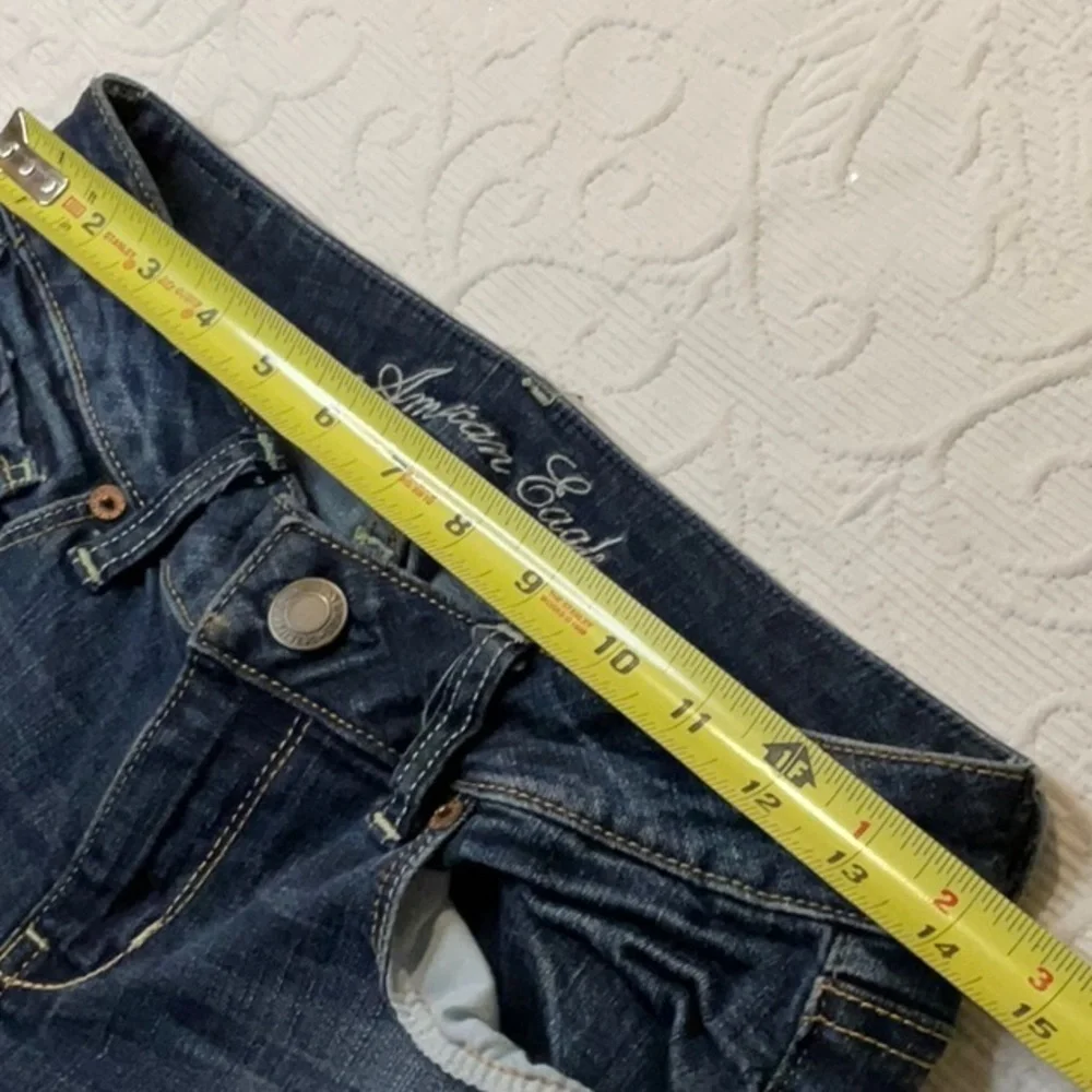 American Eagle Outfitters Women's Skinny Jeans - Dark Blue Wash Distressed.